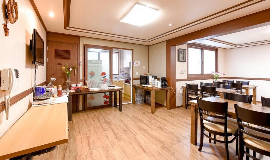 山丘住宿酒店 龟尾 外观 照片
